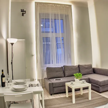 Hild-1 Appartement Boedapest